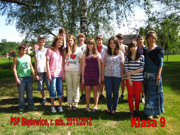 /galeria/Zdjęcia klasowe 2012/adf641e09c9d788cf24f142bd73e503d.jpg